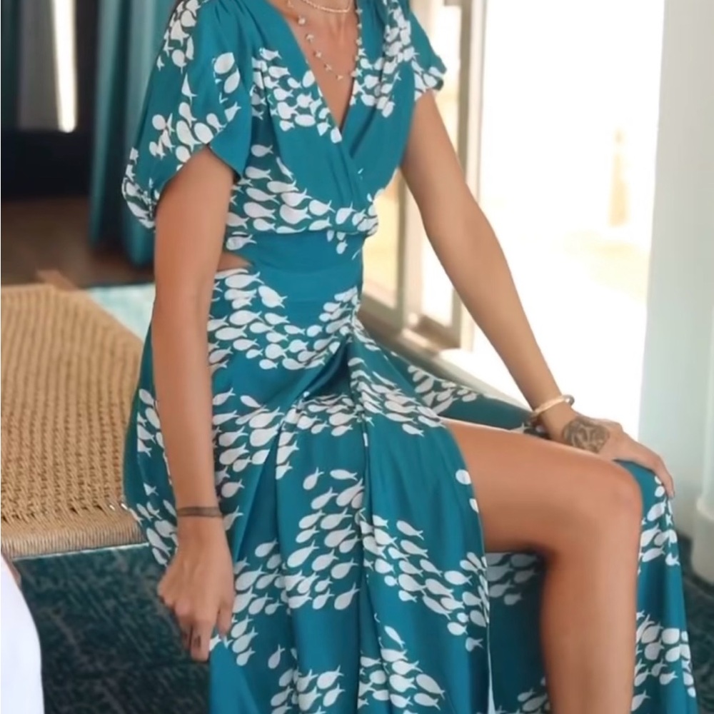 Fighting Eel Teal Fish Print Maxi Dress